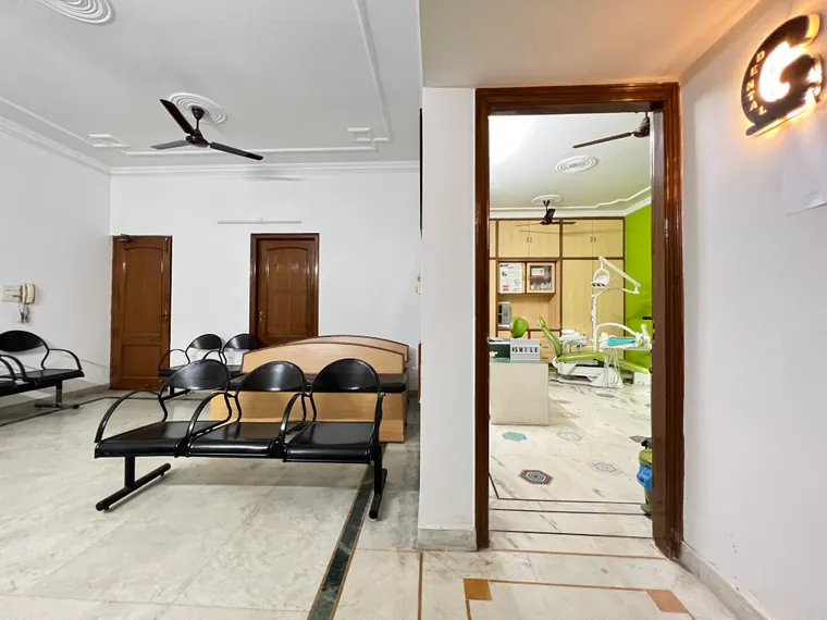 Reception and waiting area, Meera Bagh clinic