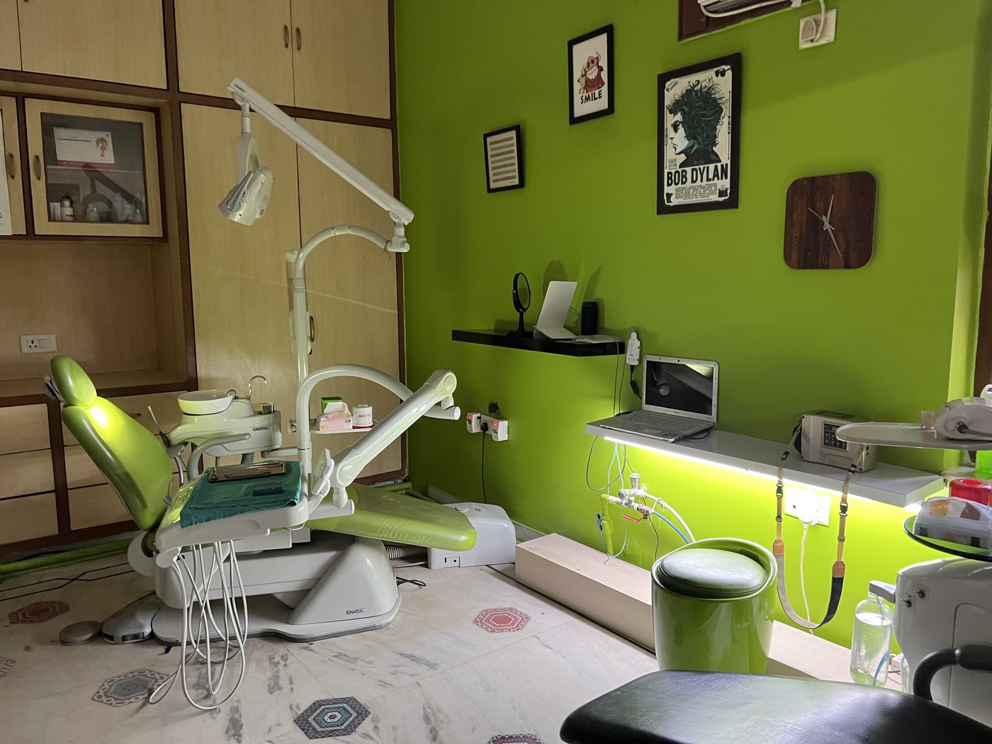 Bite Dental Clinic Meera Bagh treatment room – West Delhi
